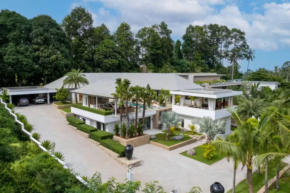 Aerial view of the Riverside Oasis estate